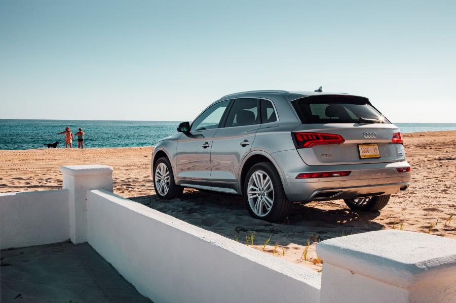  Audi Q5 2.0T Quattro 2017 года  (NA) (фото 19 из 40)